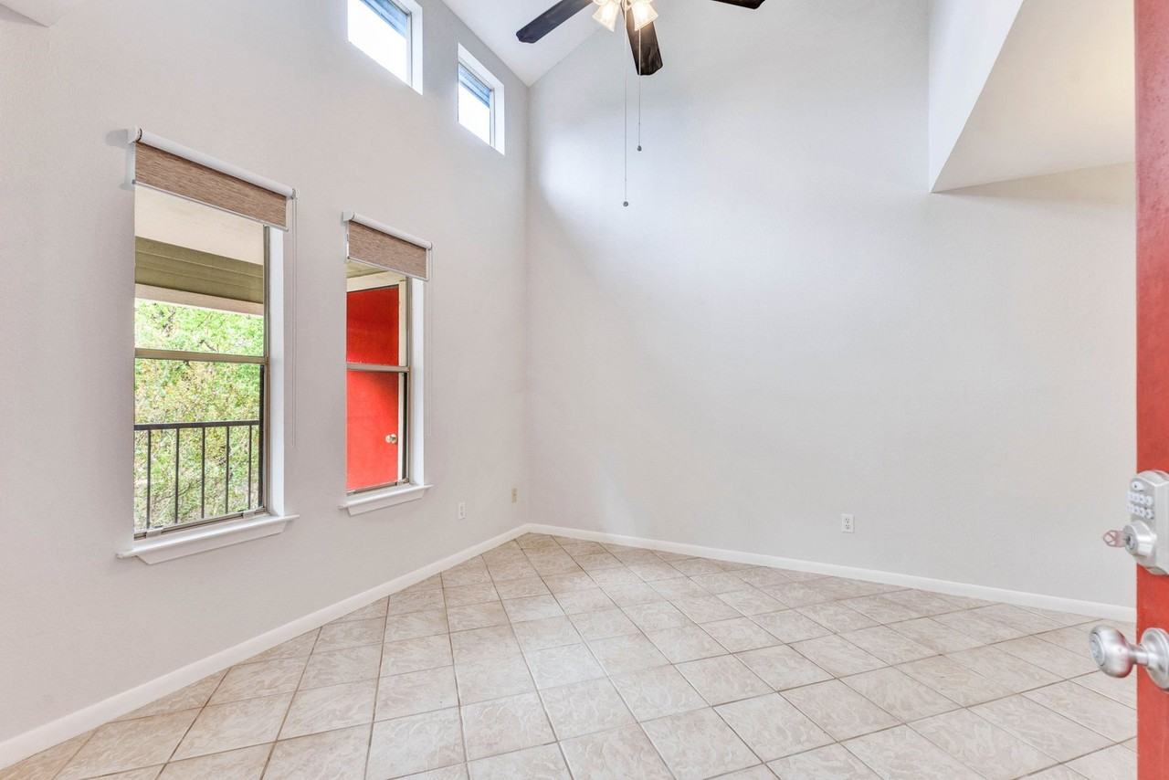 2104 Cullen Ave #207 - Photo 4 of 48