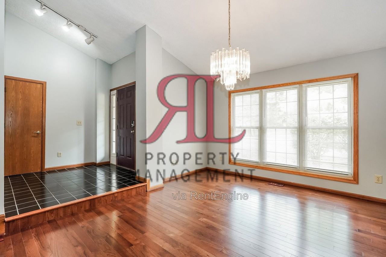 5684 Wilcox Rd - Photo 6 of 17