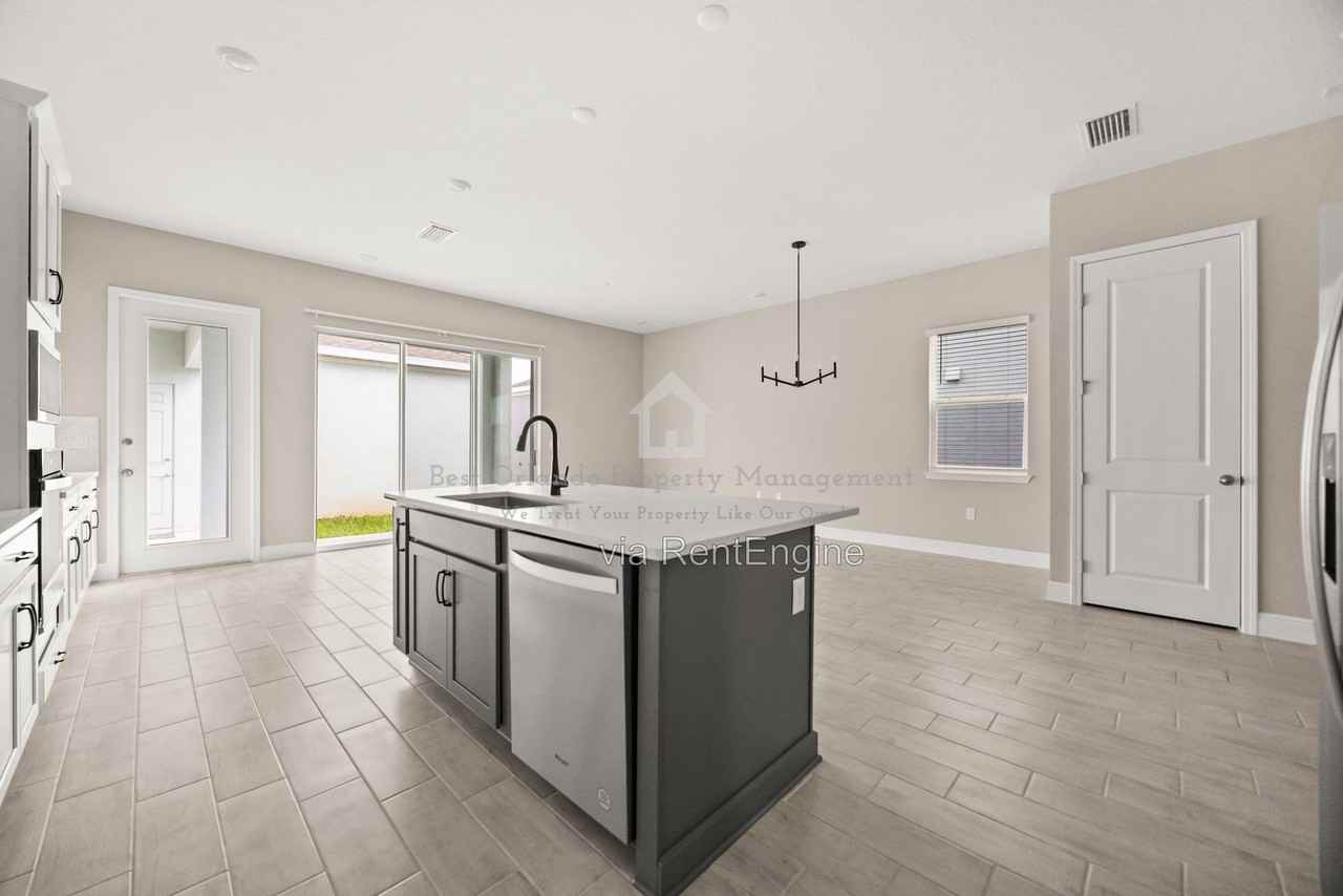 16848 Hamlin Vista Aly - Photo 7 of 33