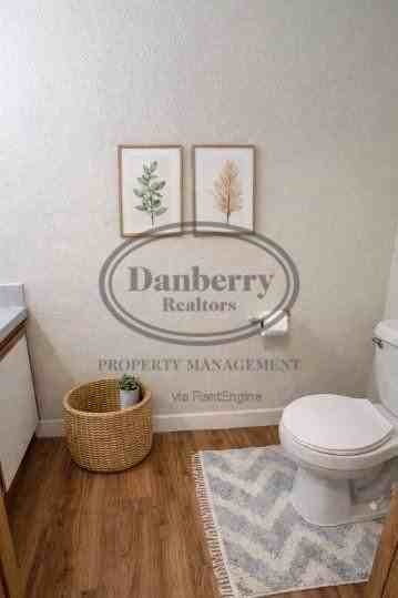 1726 W Market St #D - Photo 6 of 13