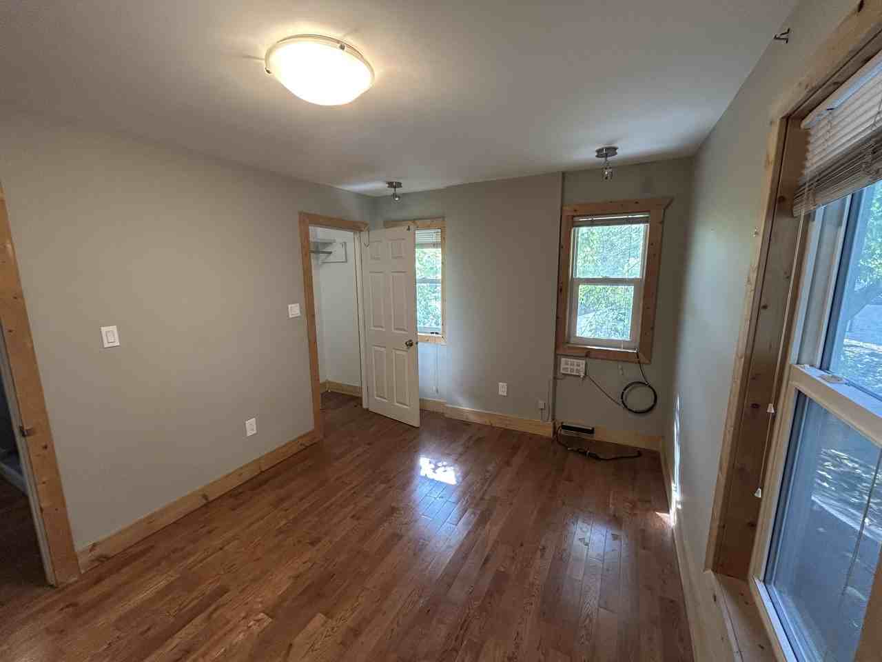 124 Machray Ave - Photo 5 of 11