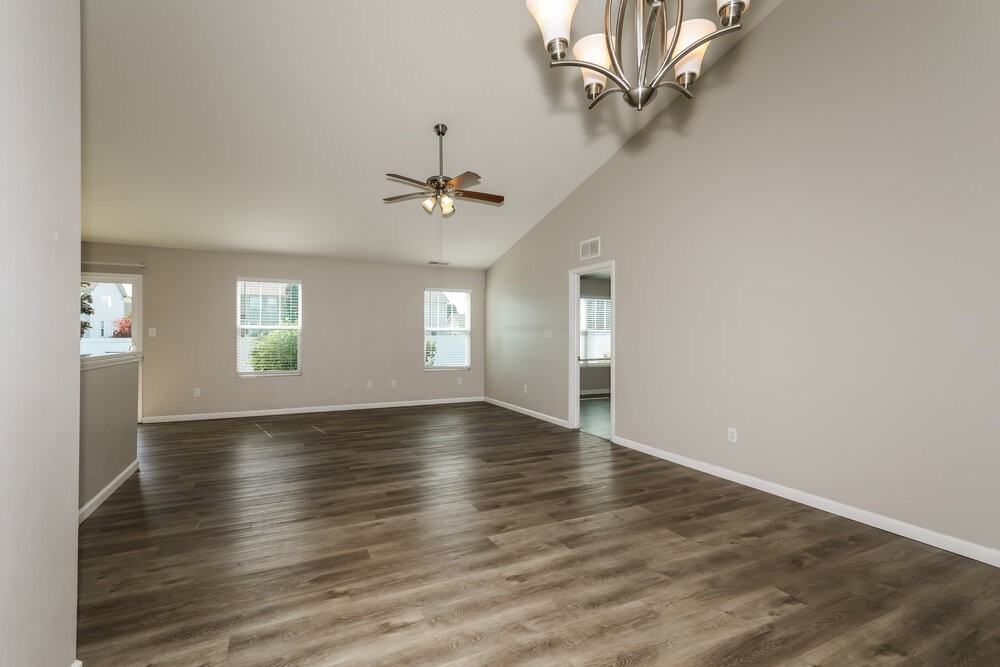 4557 Walcott Dr - Photo 6 of 16