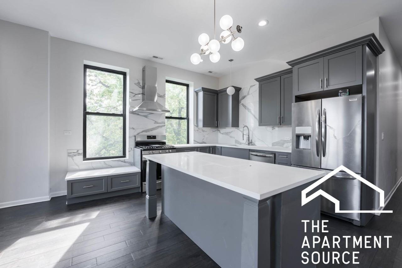 2701 W Thomas St #3 - Photo 5 of 33