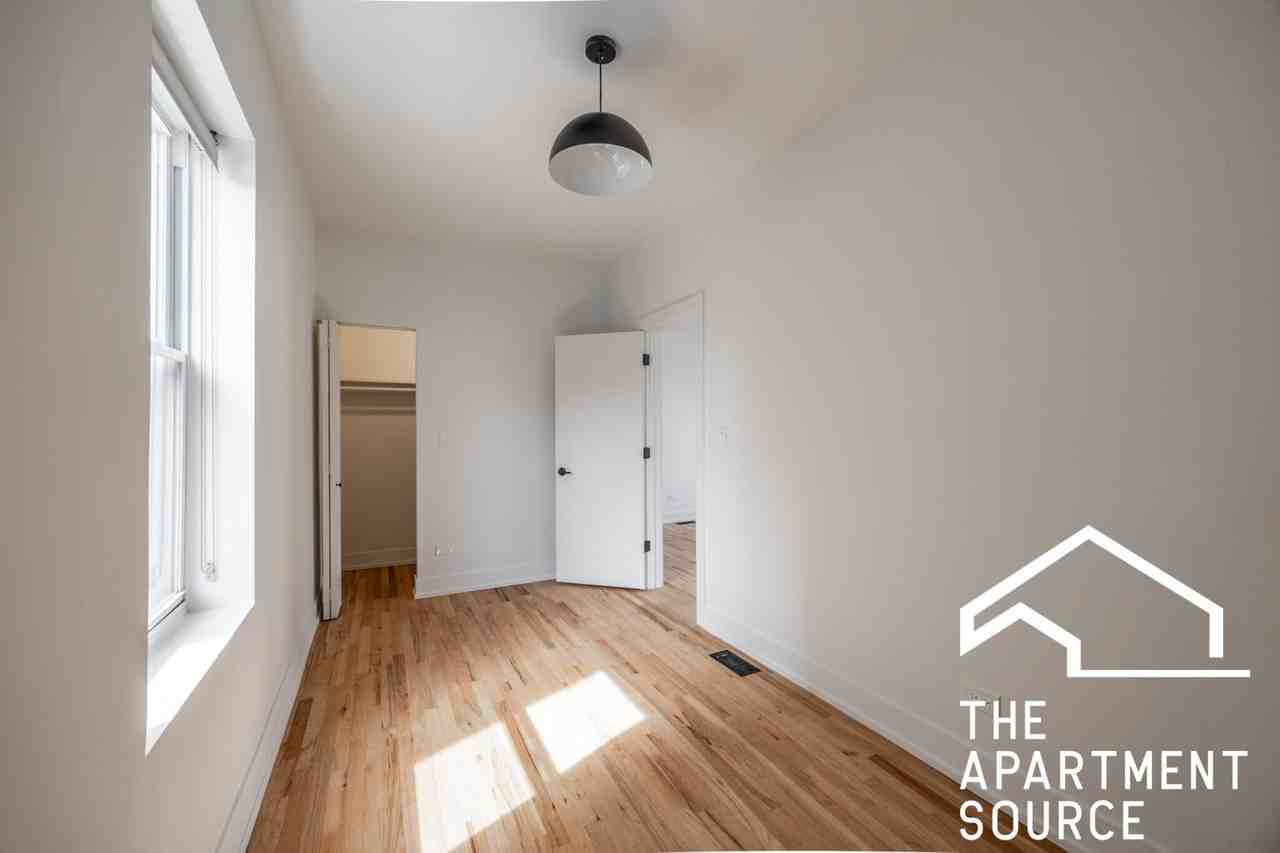 3051 W Medill Ave #2B - Photo 4 of 14