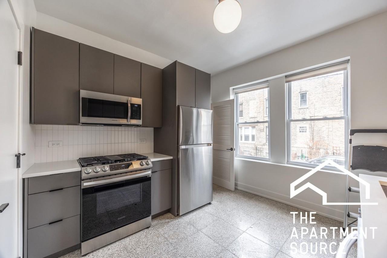 3051 W Medill Ave #2B - Photo 5 of 14