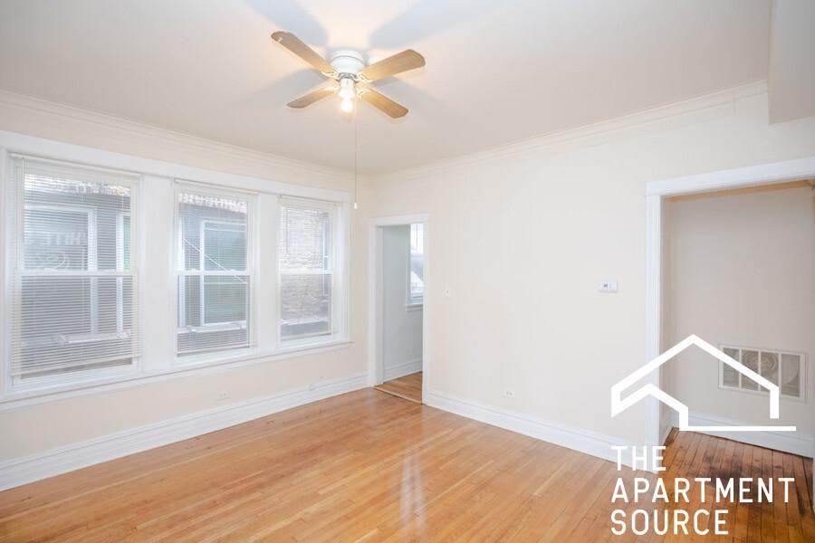 6248 S Western Ave #3N - Photo 3 of 10