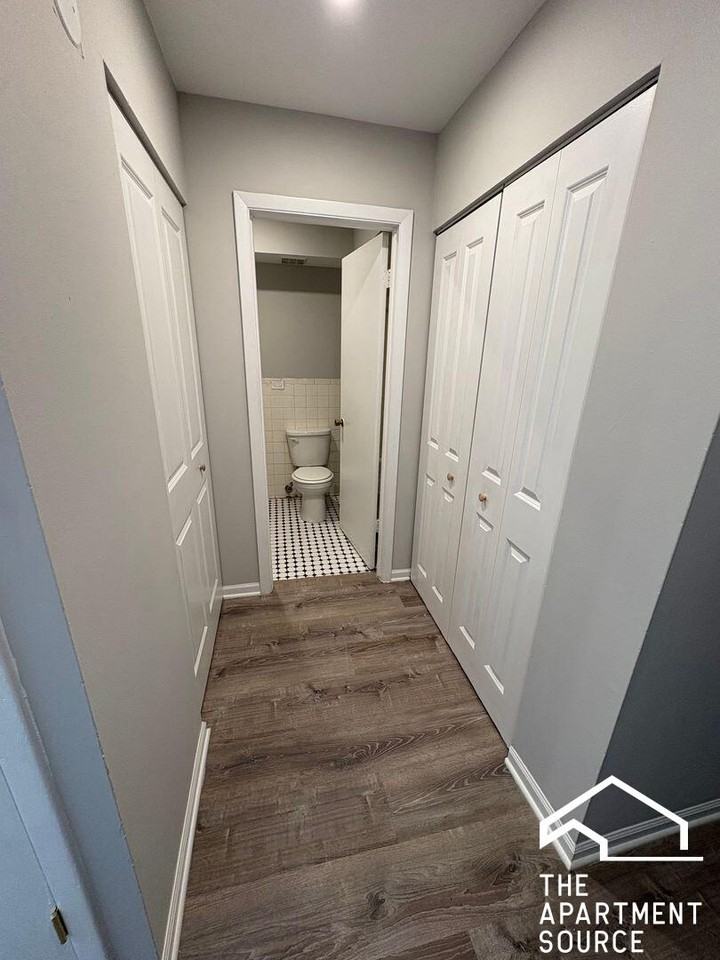 1128 Des Plaines Ave #304 - Photo 7 of 12