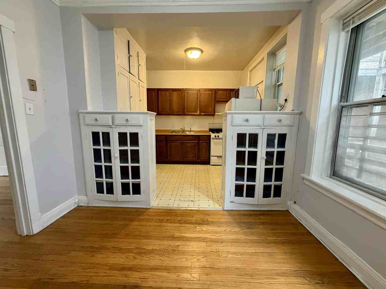 4402 N Winchester Ave #29 - Photo 3 of 14
