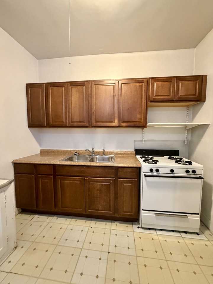 4402 N Winchester Ave #29 - Photo 6 of 14