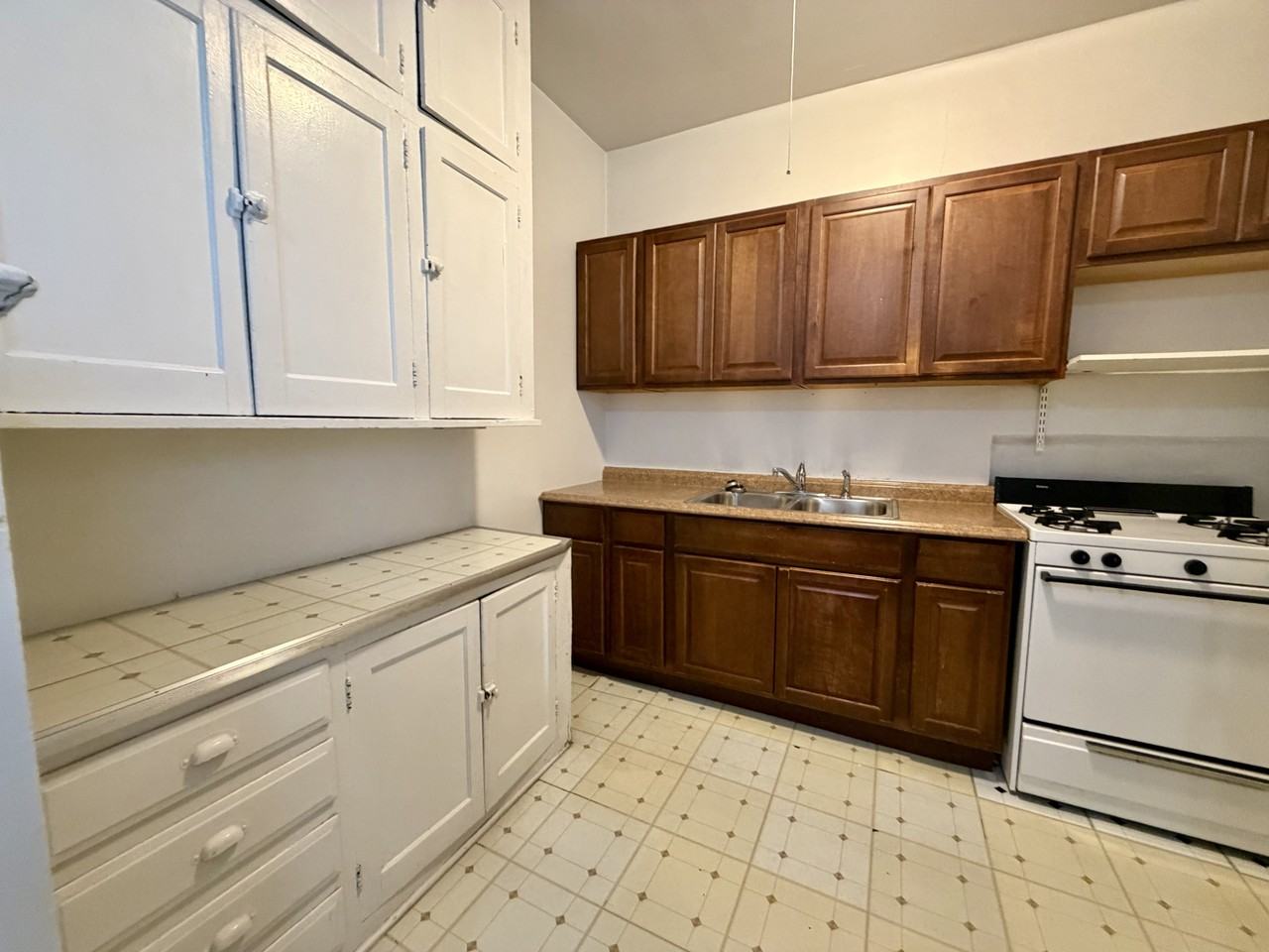 4402 N Winchester Ave #29 - Photo 7 of 14