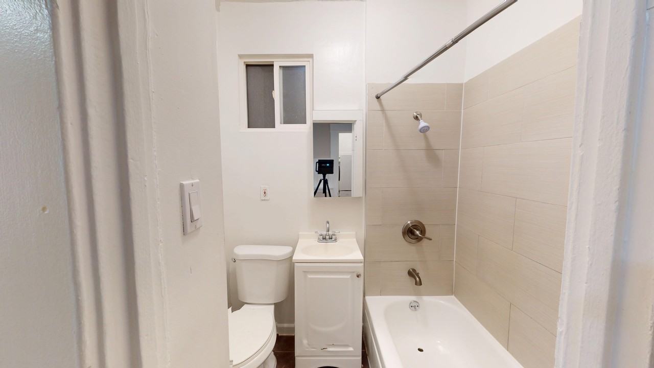 1020 Post Street - Photo 3 of 15