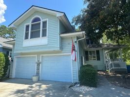 featured image of 9 Royal Pointe Dr