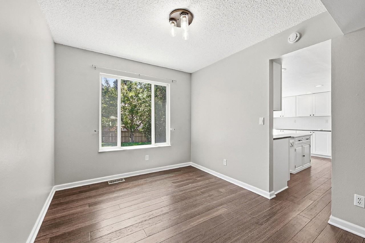 2115 Golden Barrel Ct - Photo 4 of 33