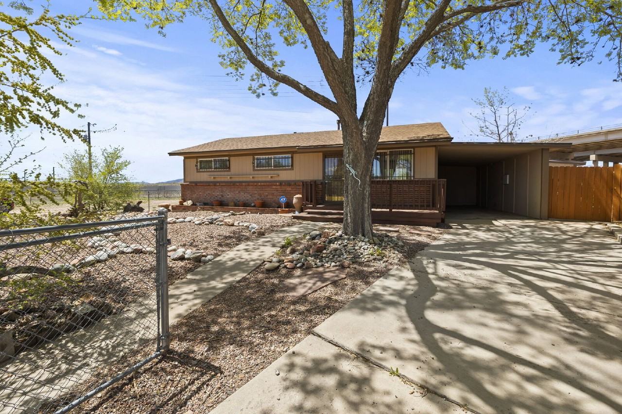 2650 Willard Dr - Photo 2 of 28