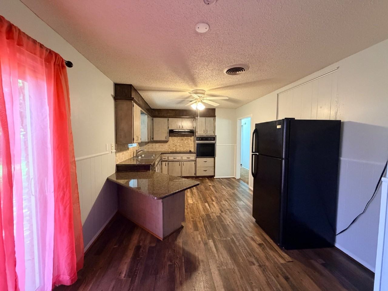 5530 17th St - Photo 5 of 14