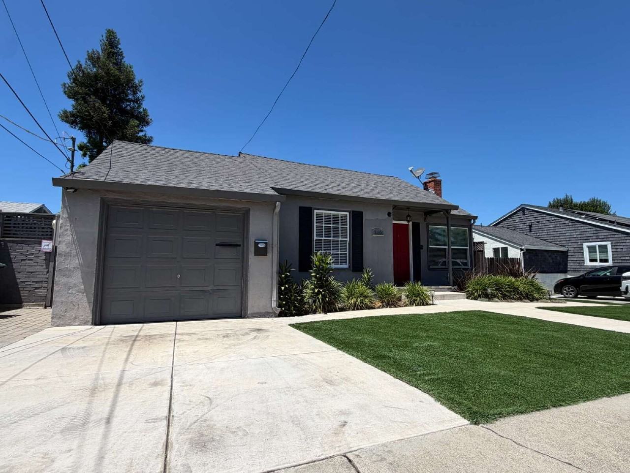 2833 Ponderosa Dr - Photo 2 of 25