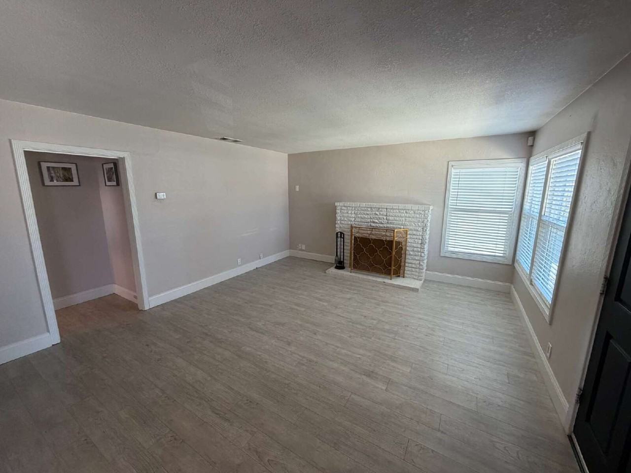 2833 Ponderosa Dr - Photo 4 of 25