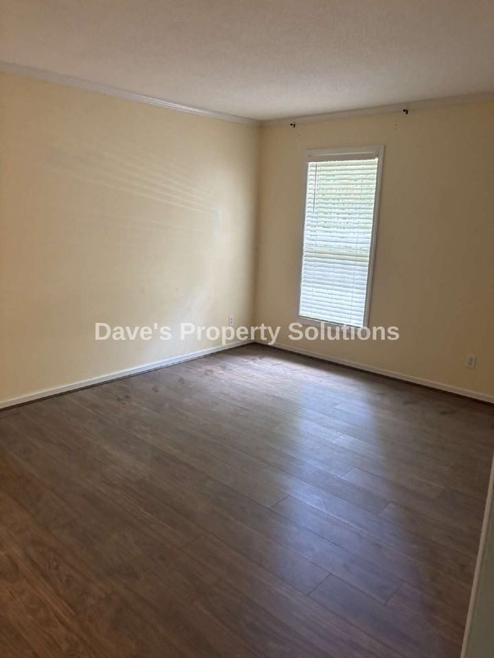 616 Balfour Rd - Photo 7 of 15