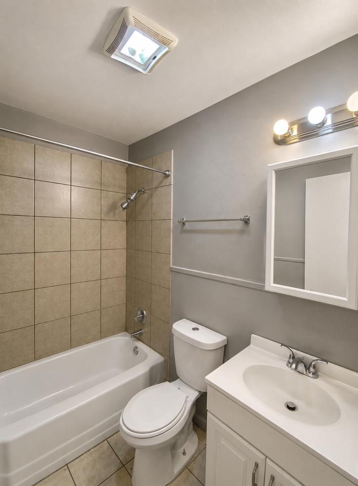 LZ 1712 45th Street A - Photo 5 of 6