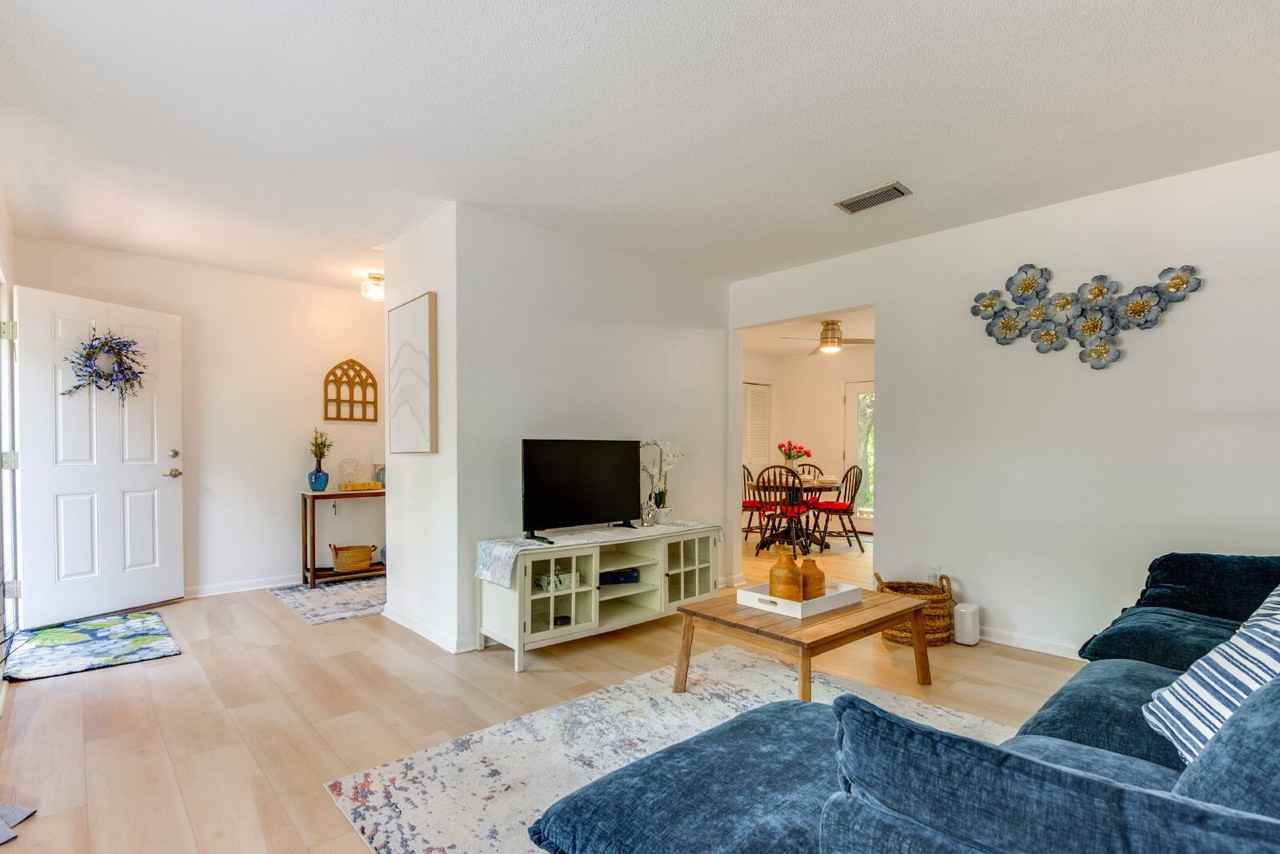 1011 Munson Landing Rd - Photo 3 of 50