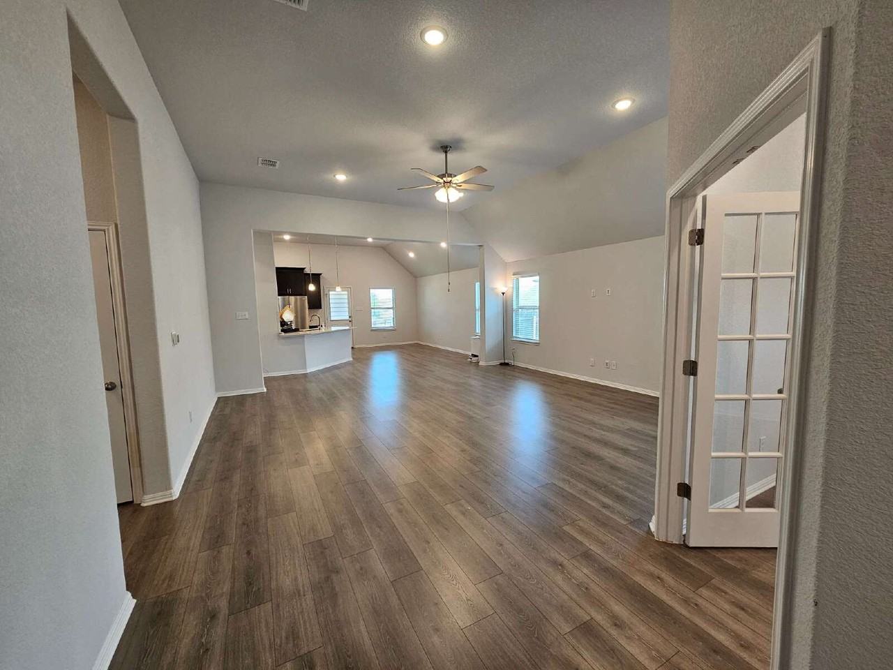 13109 Ditka Dr - Photo 2 of 34