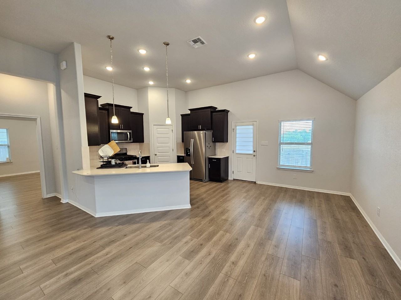 13109 Ditka Dr - Photo 5 of 34