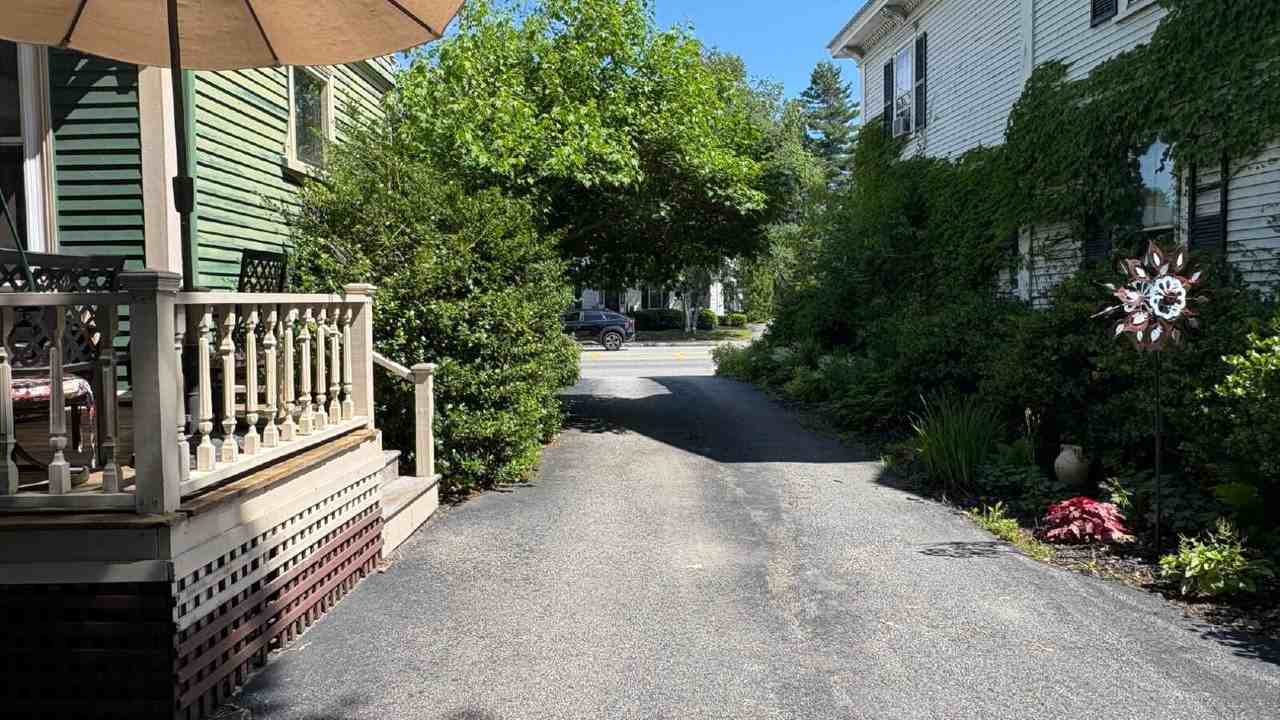 342 Main St - Photo 7 of 36
