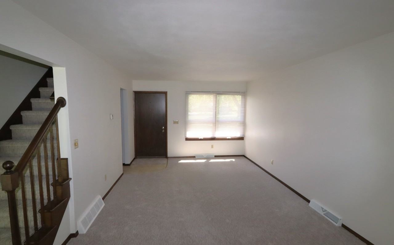 926 E Northwood Dr - Photo 5 of 30