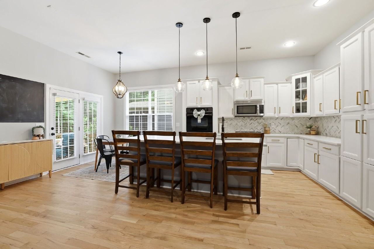 8636 Sagekirk Ct - Photo 5 of 50