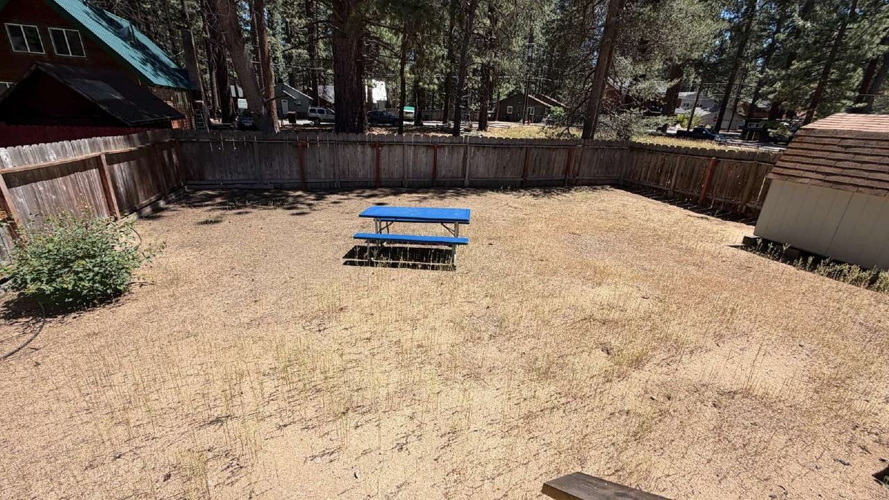 2234 Barton Ave - Photo 4 of 19