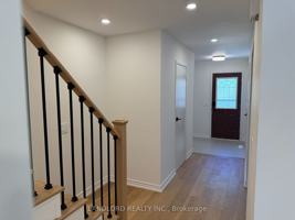 featured image of 19 Vanessa Rd