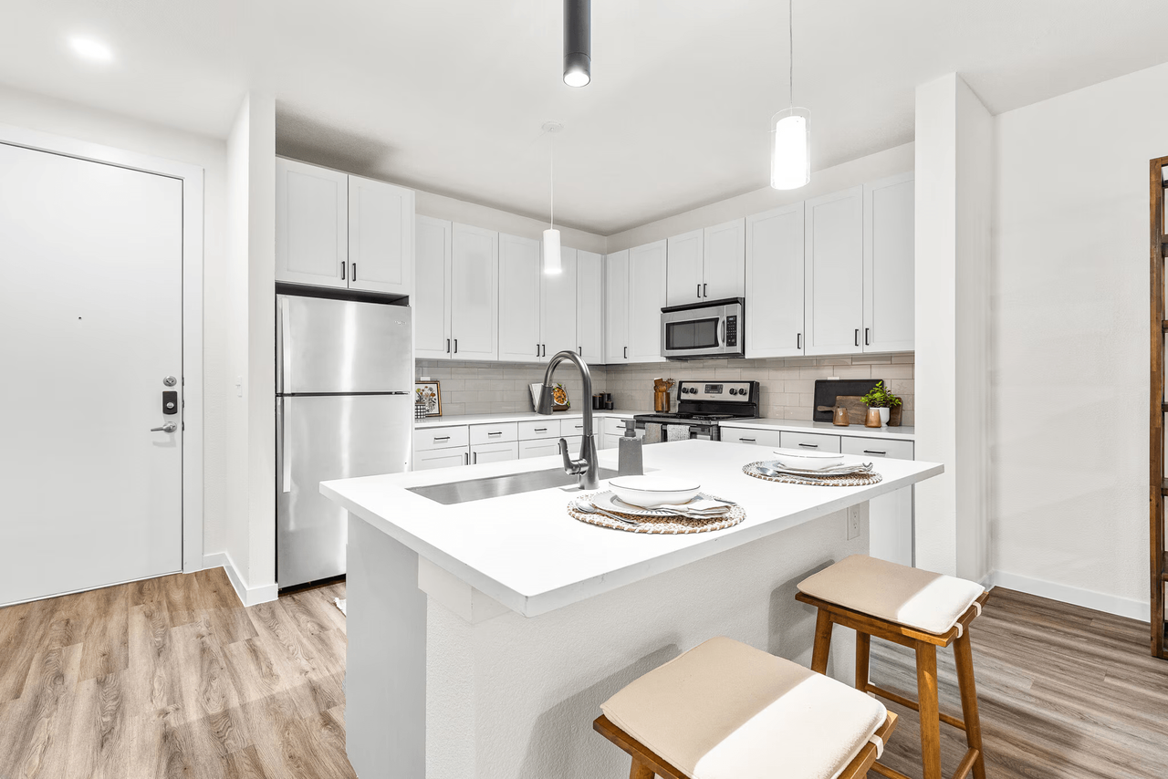 1800 Broadway - Photo 4 of 35