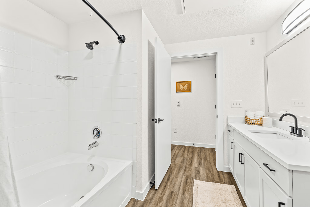 1800 Broadway - Photo 7 of 35