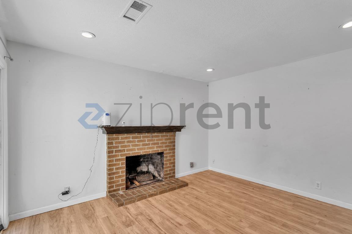 175 Mills Ln - Photo 3 of 29