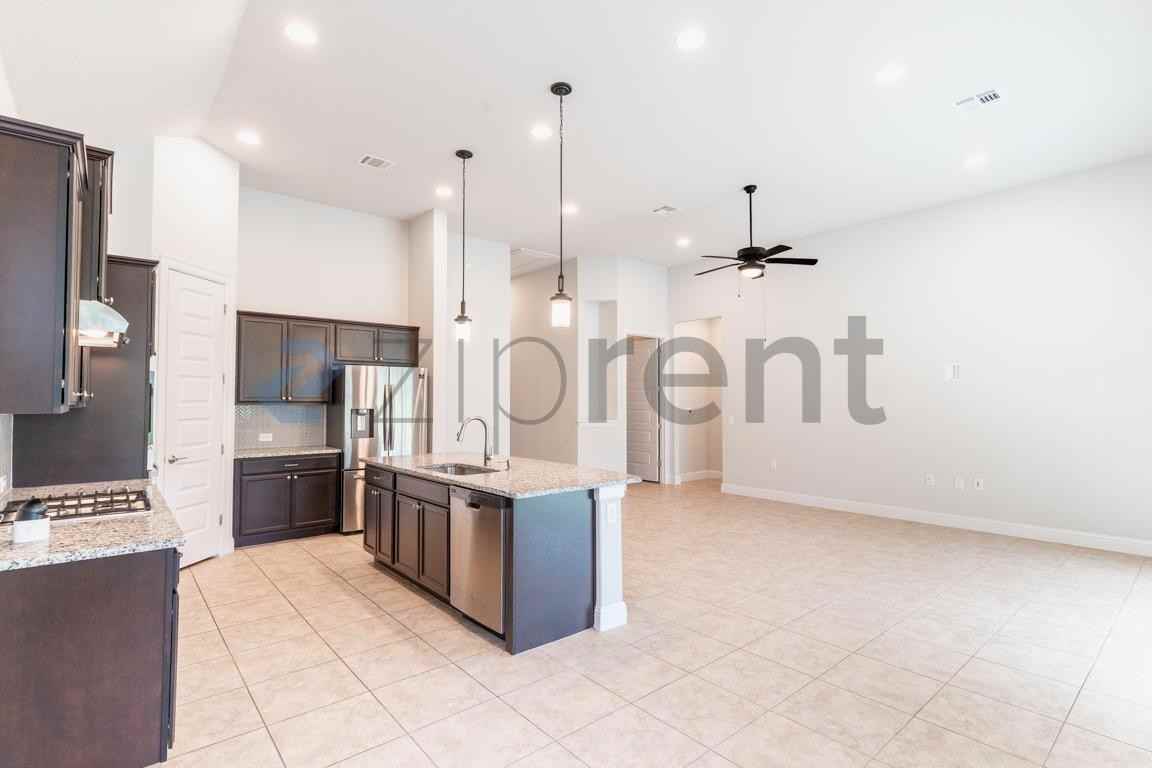 6913 Halesboro Dr - Photo 7 of 18
