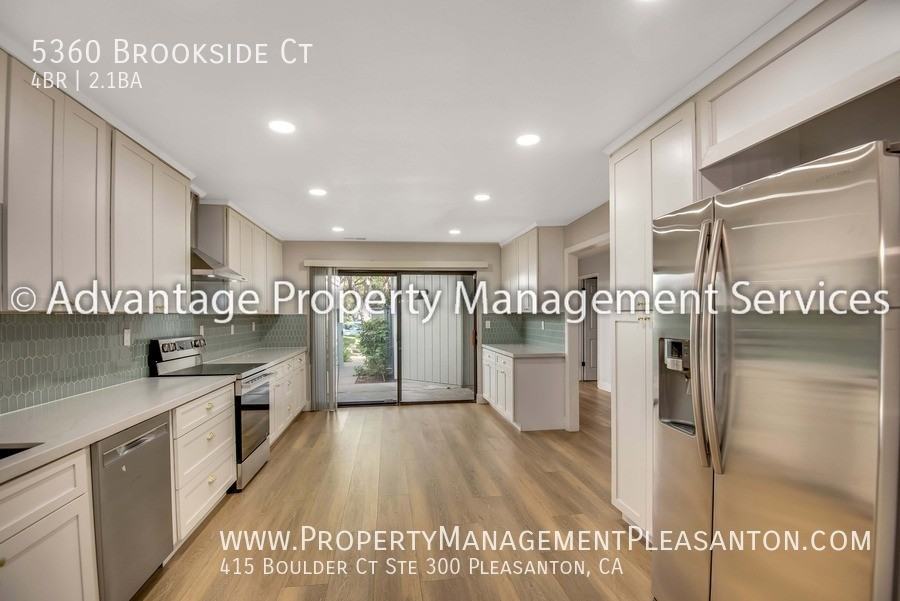 5360 Brookside Ct - Photo 7 of 21