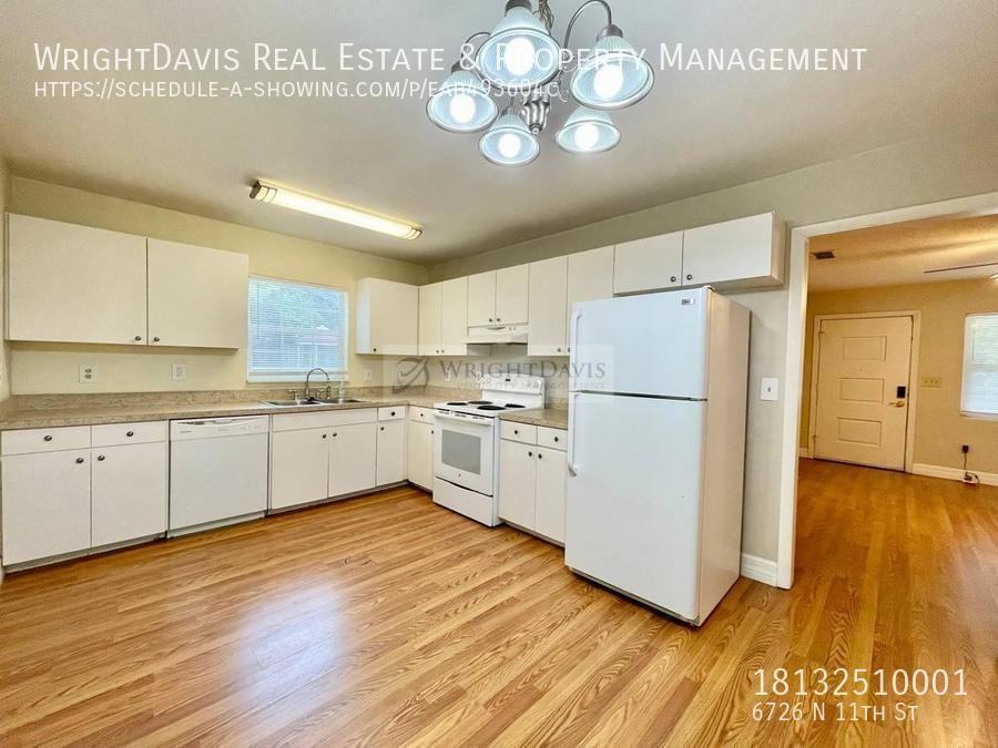 6726 N 11th St - Photo 6 of 28