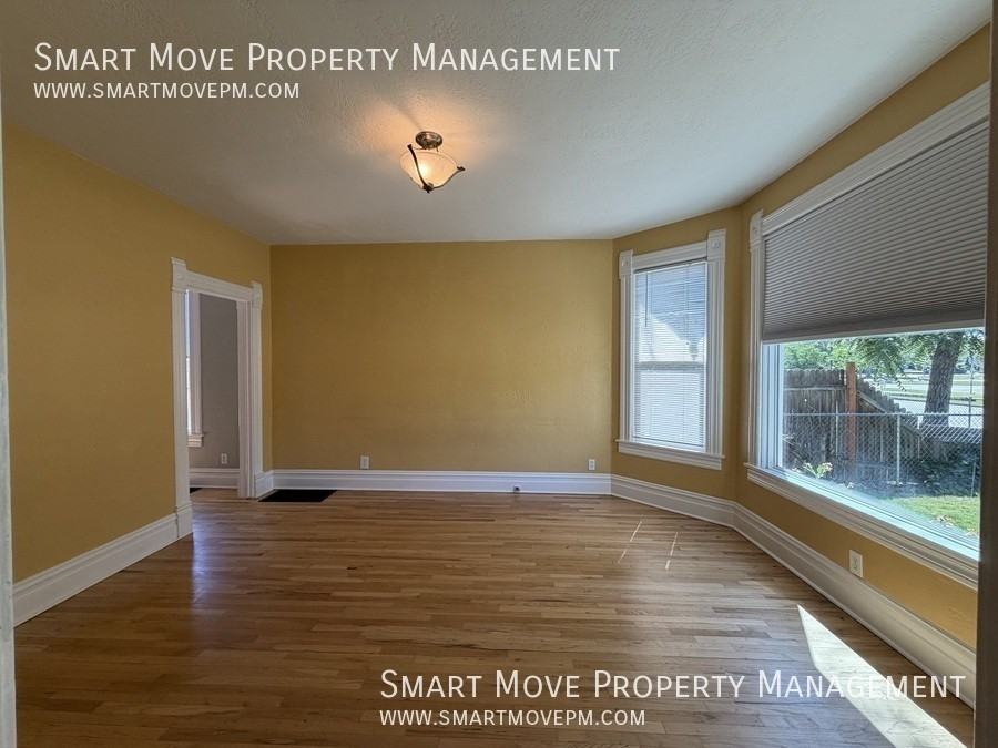 2920 W Jefferson St - Photo 6 of 36