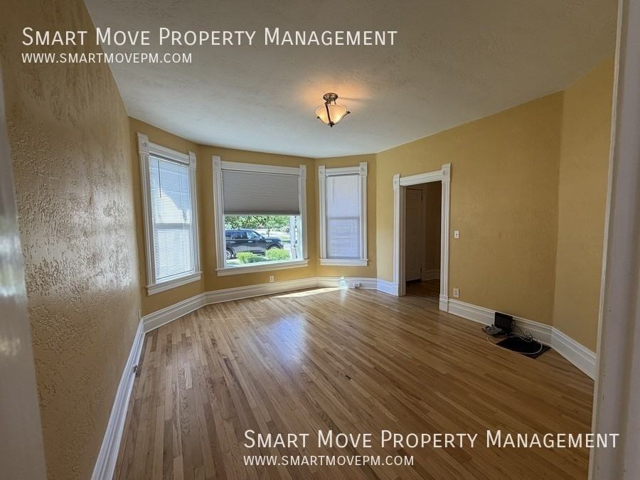 2920 W Jefferson St - Photo 7 of 36