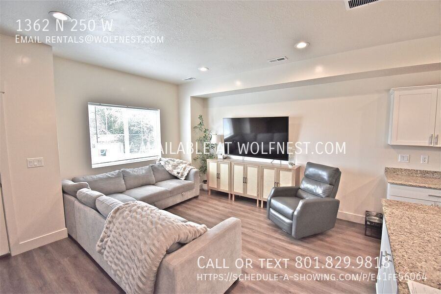 1362 N 250 W - Photo 4 of 25