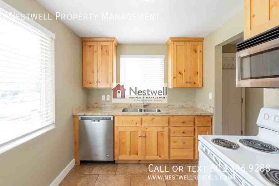 2770 S 500 E - Photo 3 of 19