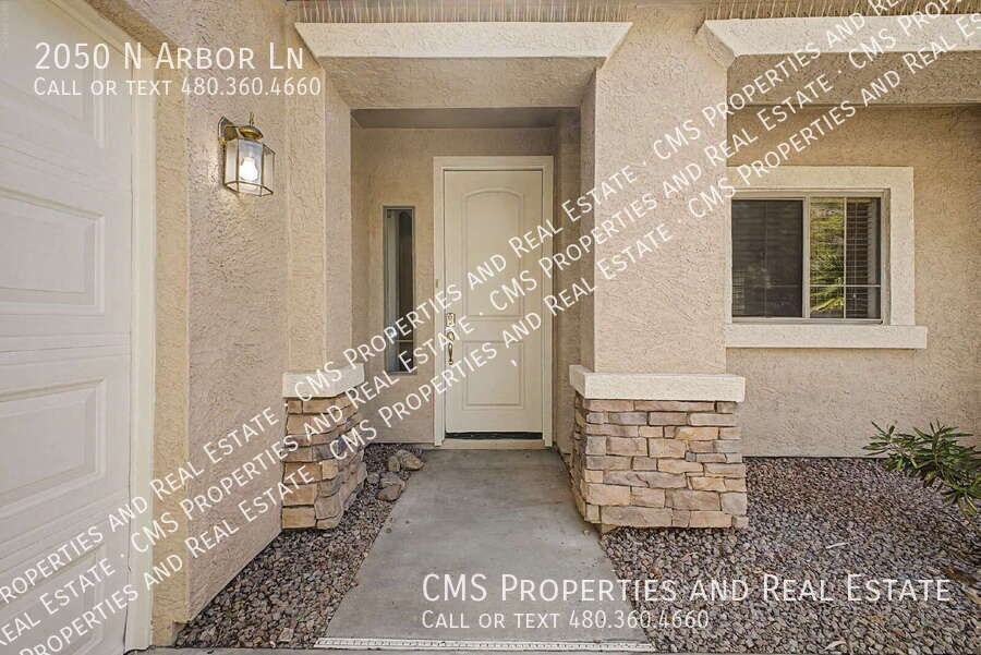 2050 N Arbor Ln - Photo 2 of 24