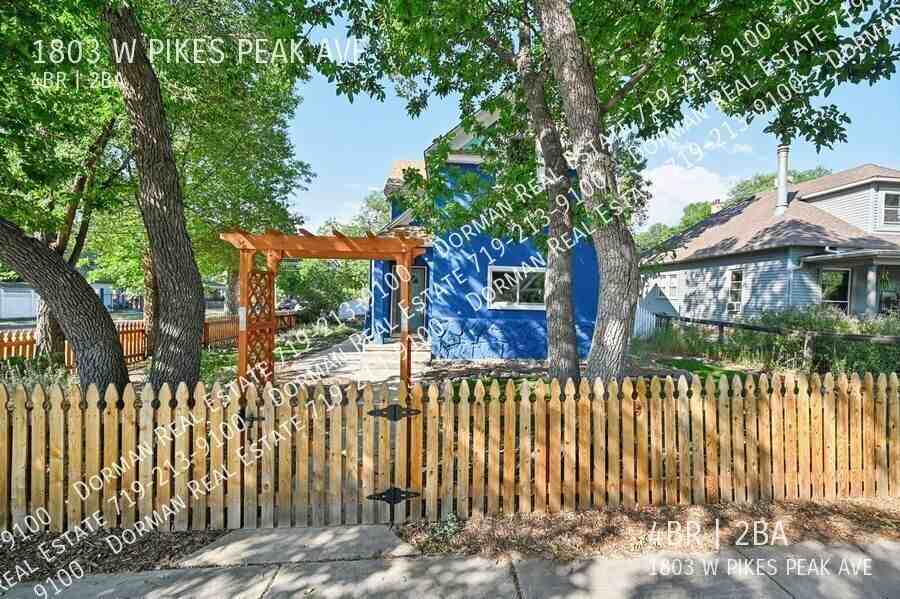 1803 W Pikes Peak Ave - Photo 3 of 42