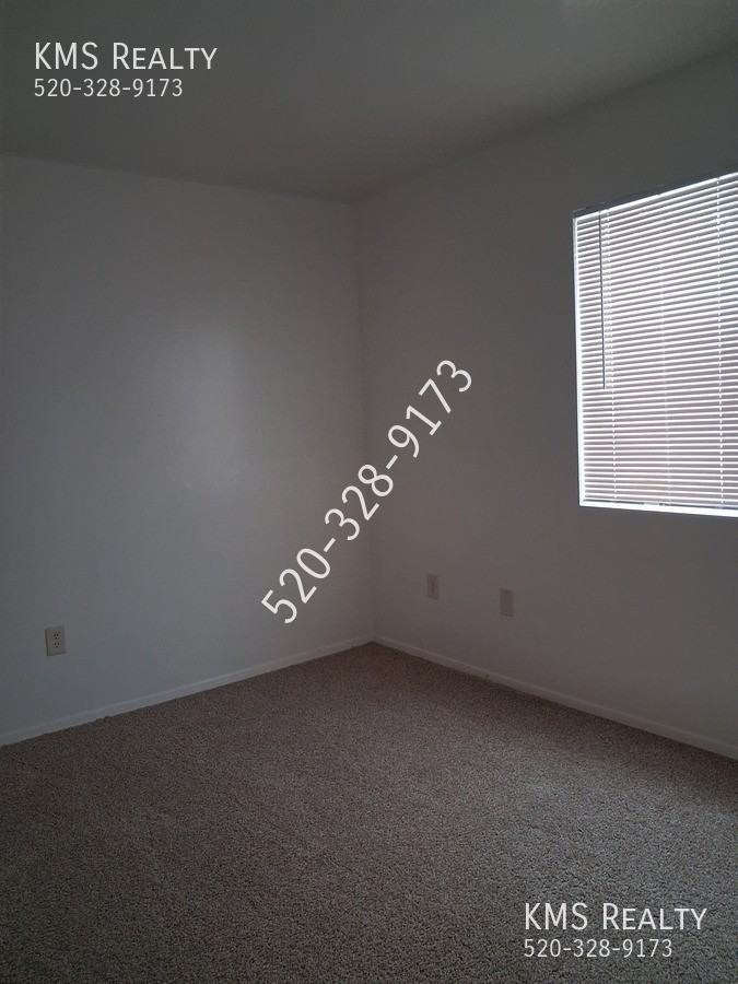 945 E Emma Marie- OWNER/AGENT - Photo 3 of 20