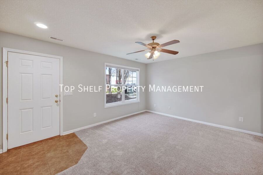 9125 Greenspire Dr #114 - Photo 5 of 35