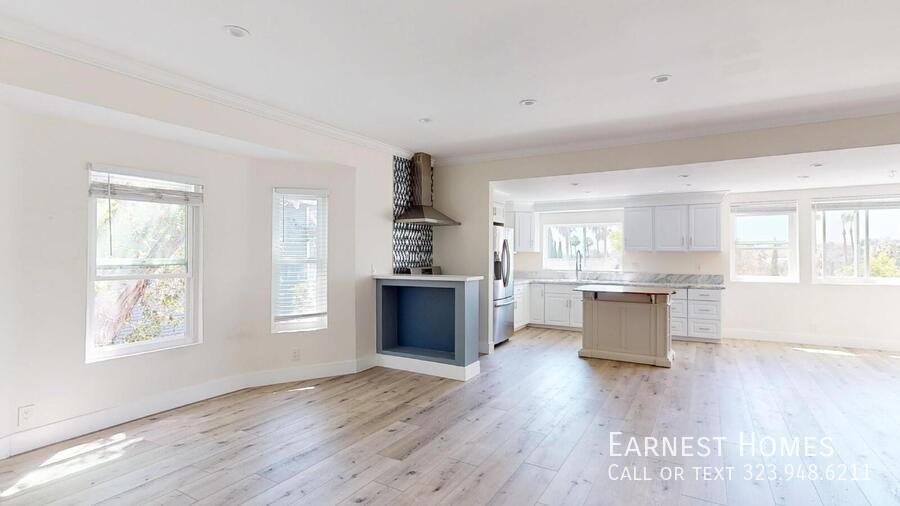 1307 Waterloo St - Photo 2 of 22