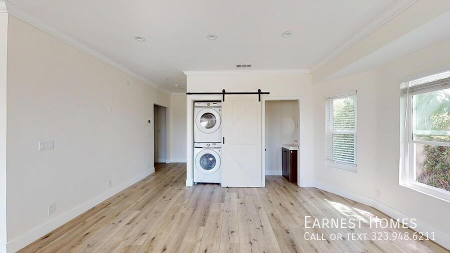 1307 Waterloo St - Photo 5 of 22