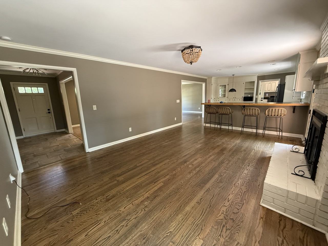 912 San Ramon Ave Se #NA - Photo 5 of 25