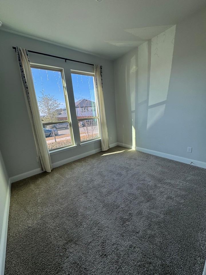4112 Dunlap Dr #NA - Photo 5 of 12