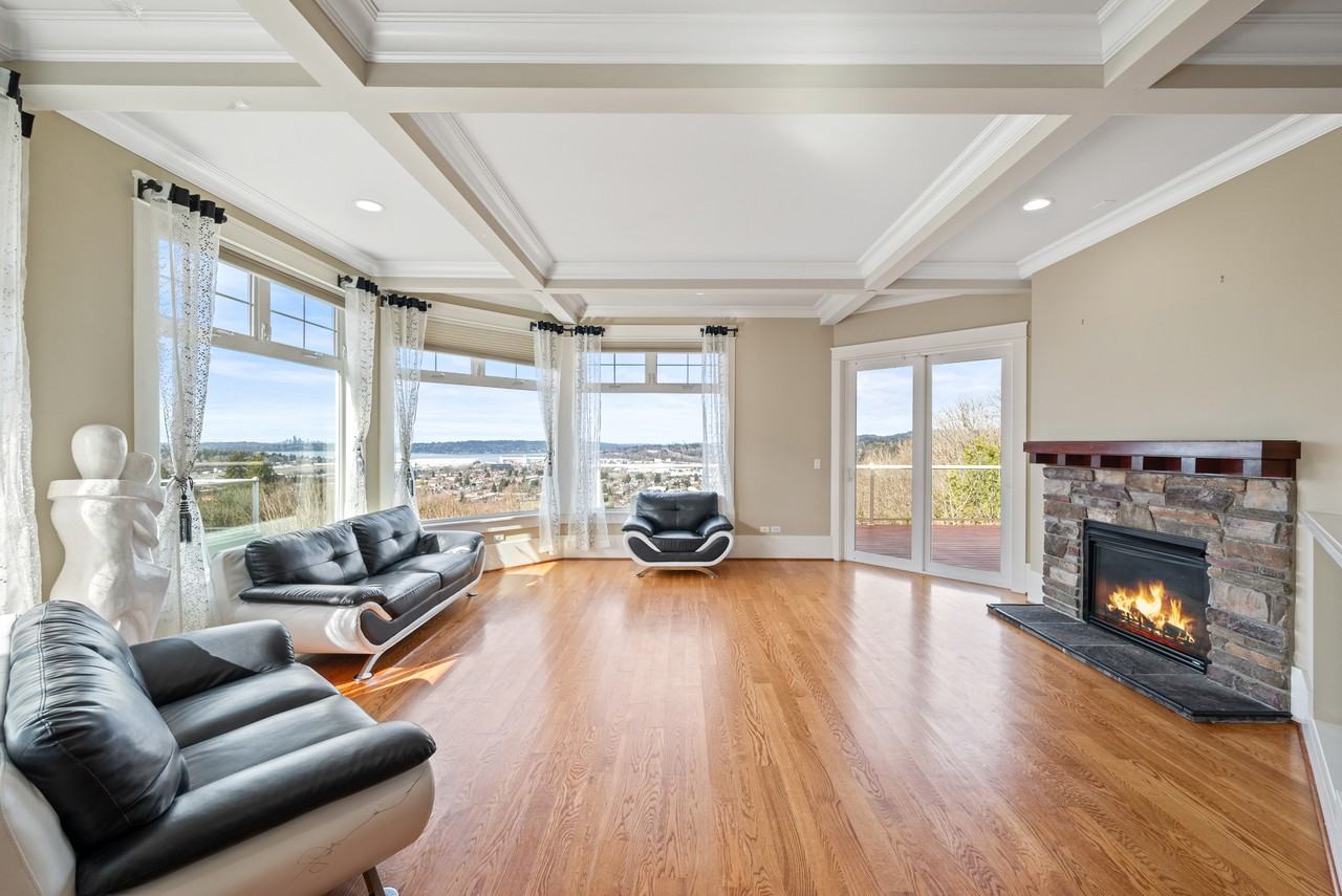 1518 S 5th Pl #NA - Photo 5 of 18